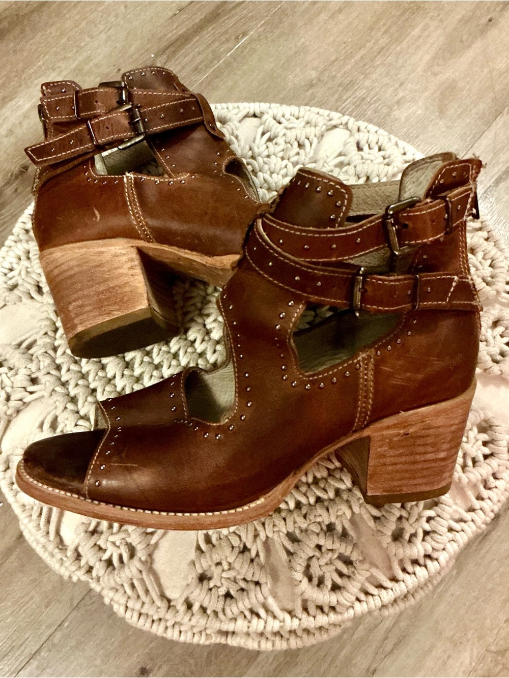Freebird by Steven Cosmic Studded Leather Sandals Size 8 Brown | Made in Mexico - Picture 8 of 15